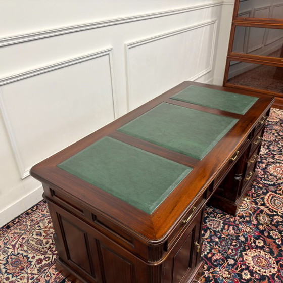 English Classic Desk with Green Leather – Wood (photo 16 of 19)