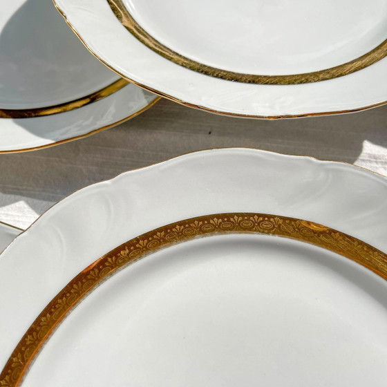 6 Vintage White and Gilded Porcelain Dinner Plates, French Limoges ADP "Ariane" - Elegant Antique French (photo 7 of 9)