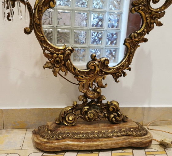 Image 1 of Espejo de bronce antiguo con lámparas