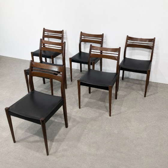 Image 1 of Set van zes Scandinavische vintage teakhouten stoelen uit de jaren 60.
