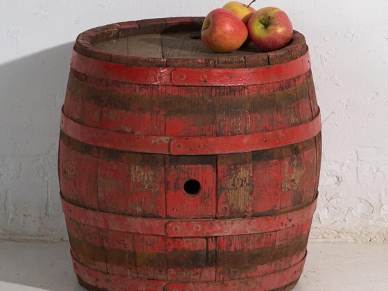 Antique wooden barrel with iron straps – Central Europe, circa 1920 – Decorative Objects, Rustic (photo 2 of 40)