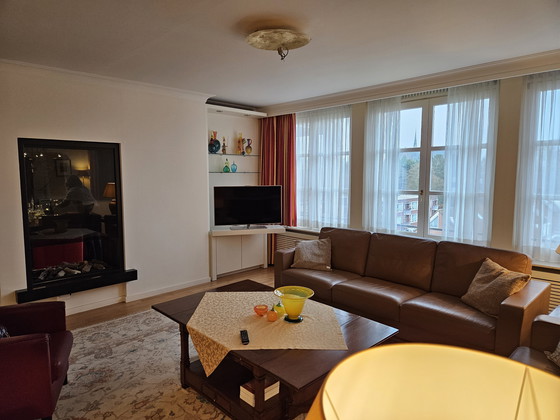 Image 1 of Bank Poltrona Frau