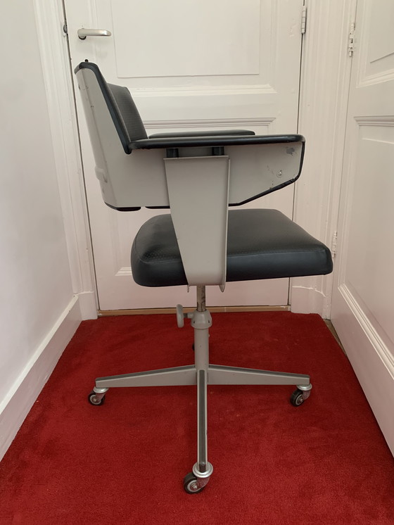 Image 1 of Friso Kramer Revolve Schreibtischstuhl Ahrend de Cirkel 1960