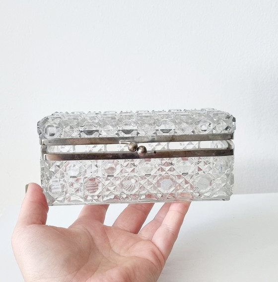 Image 1 of Antike Schmuckschatulle aus Pressglas