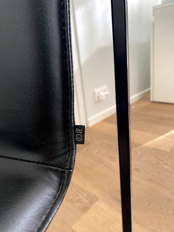 Image 1 of 6x zwart leren Arco Frame stoelen
