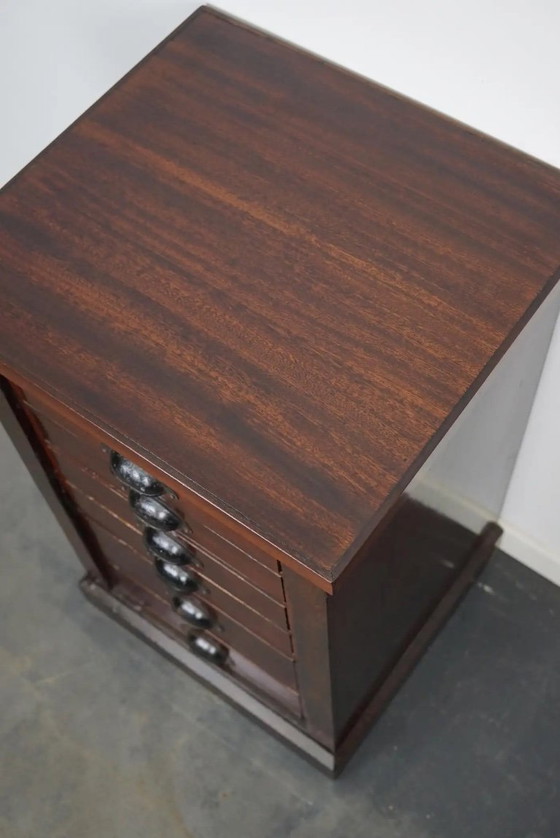 Image 1 of Botiquín holandés de caoba, década de 1930