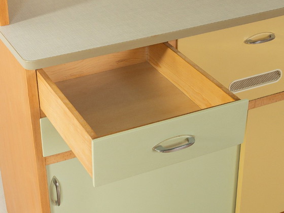 Charmante keukenkast – Kasten, Metal, Plastic (photo 11 of 17)