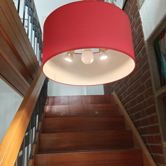 Image 1 of Lampada a sospensione Stéphane Davidts Ø40 cm – Paralume in tessuto rosso