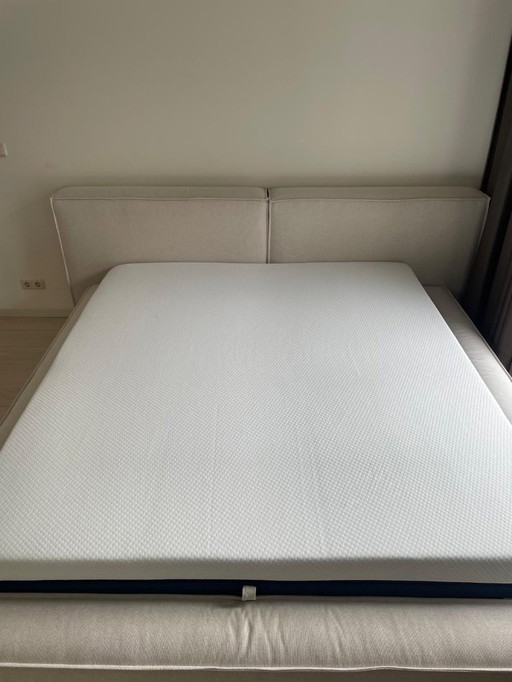 Westwing, model Lennon