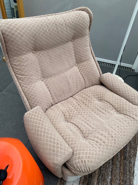 Image 1 of Vintage lounge chair “airborne”. Mark Held