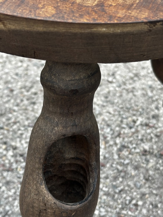 Taburete Trípode Escultórico Gabriel Lucas, Bretaña-Circa 1970 – Wood (photo 9 of 14)