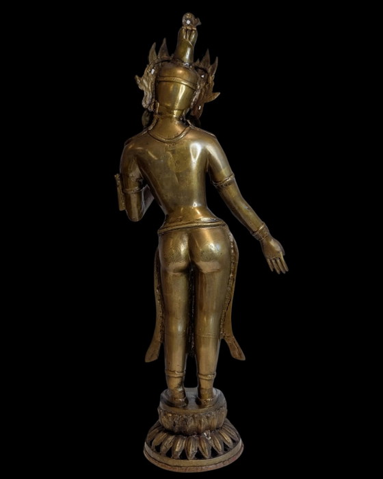 Set of two Chinese bronze foo dogs – lot 101 – Oliver, Paintings & Drawings, Canvas, Cotton, Aziatisch (photo 34 of 310)