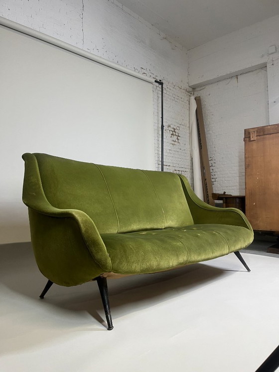 Image 1 of Divano vintage in velluto italiano, anni '60