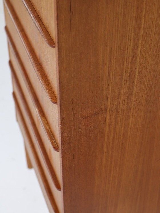 Image 1 of Commode haute et étroite en teck, style danois vintage