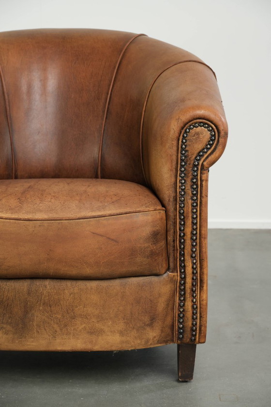 Bella Poltrona Club Vintage in Pelle di Pecora Colore Cognac con un Aspetto Robusto – Poltrone, Leather (photo 9 of 14)