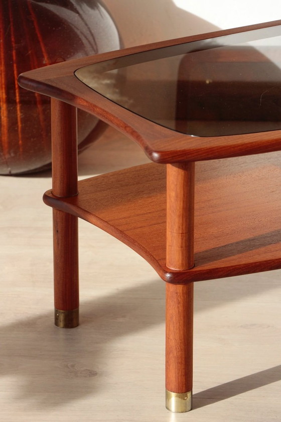 Image 1 of Tavolino vintage G Plan - E Gomme - in teak e vetro fumé