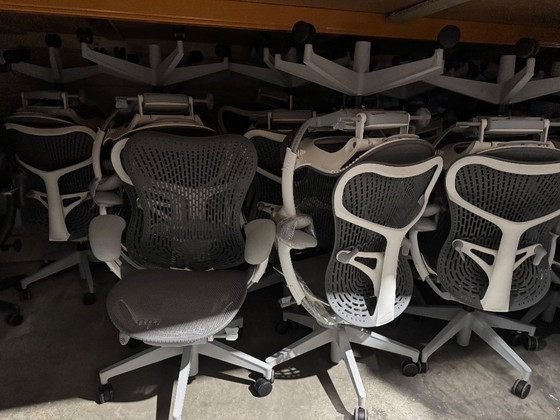 Image 1 of Mirra 2 Full Options Grigio/bianco (35 pezzi disponibili) Ricondizionato