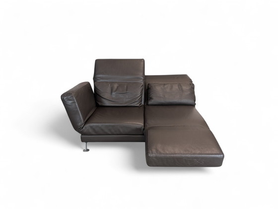 Image 1 of Sofá cama mediano de piel BRÜHL Moule