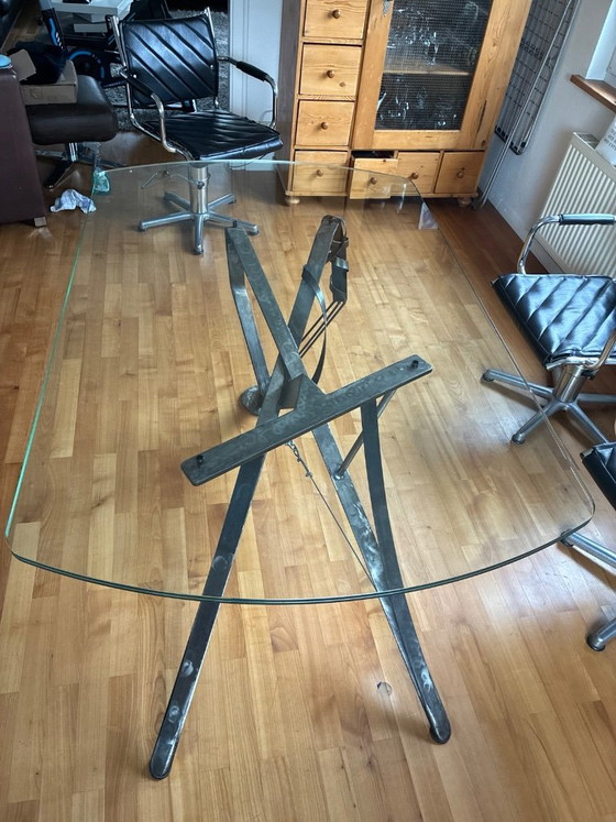 Design eettafel van glas met stalen frame – Metal (photo 6 of 8)