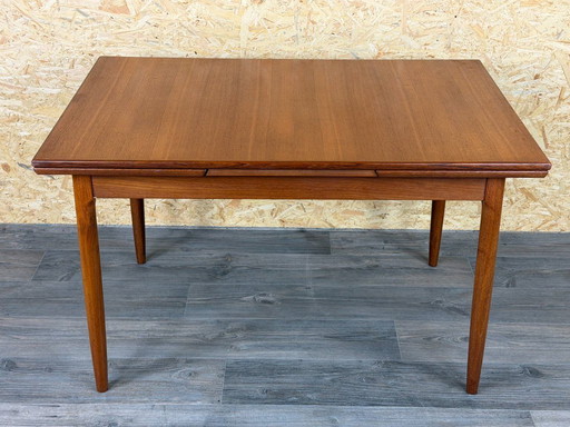 Table de salle à manger en teck des années 1960/70, design danois moderne, Danemark