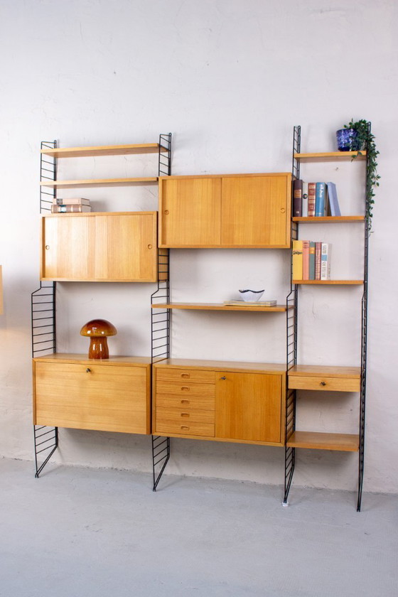 Image 1 of Mensola originale String Shelf Nisse Vintage Ash, credenza/altare