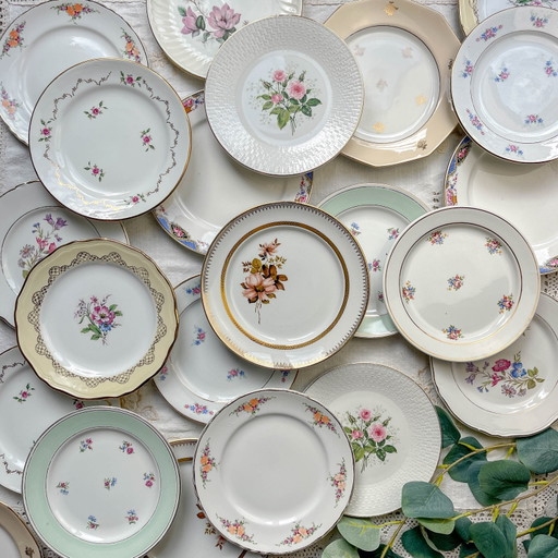 Pequeño Plato de Loza Floral Vintage Colorido, Se Vende Individualmente