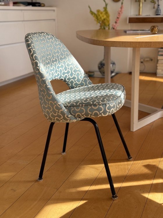 Image 1 of EERO SAARINEN. Per Knoll International. Quattro sedie da conferenza Saarinen, modello 72, anni '50.