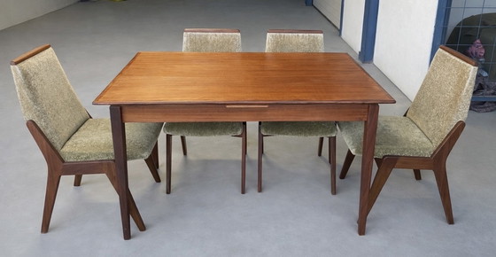 Image 1 of Mid-Century vintage uitschuifbare eettafel met 4 stoelen 