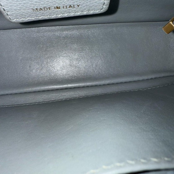 Image 1 of DIOR CARO PICCOLO - PELLE DI VITELLO GRAMMATIZZATA CANNAGE, FERRAMENTA GRIGIA E ORO
