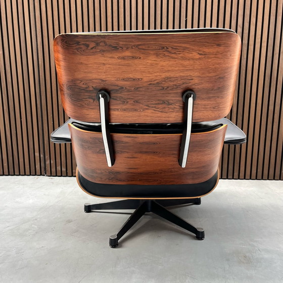 Image 1 of Vitra Eames Lounge Chair Vintage