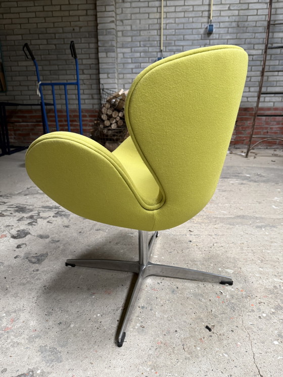 Réplique de chaise Swan – Fauteuils, Metal, Textile (photo 3 of 5)