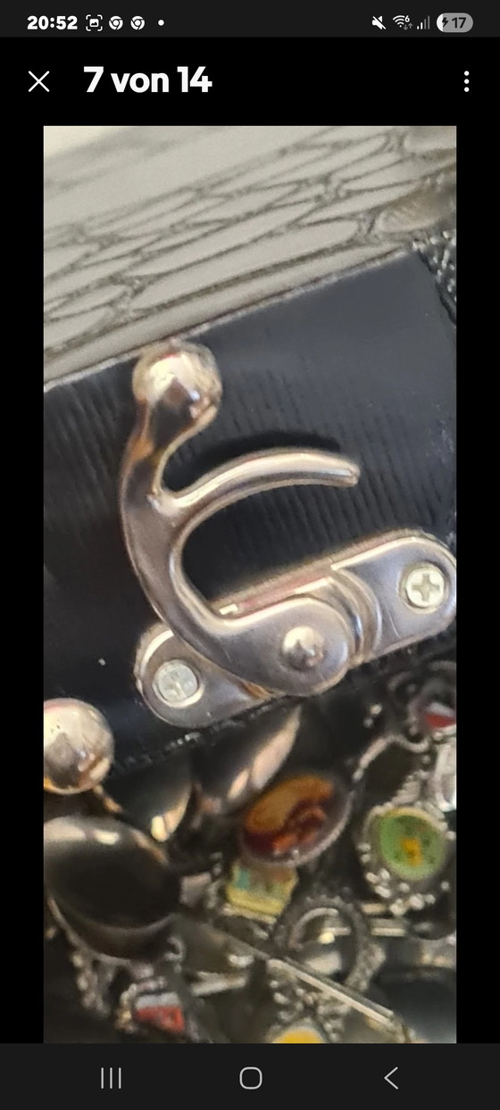 Image 1 of Collezione di oltre 900 cucchiai souvenir antichi con valigia