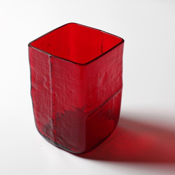 Image 1 of Mid-Century Modern Red Glass Vase by Christer Sjögren, Lindshammar, Sweden
