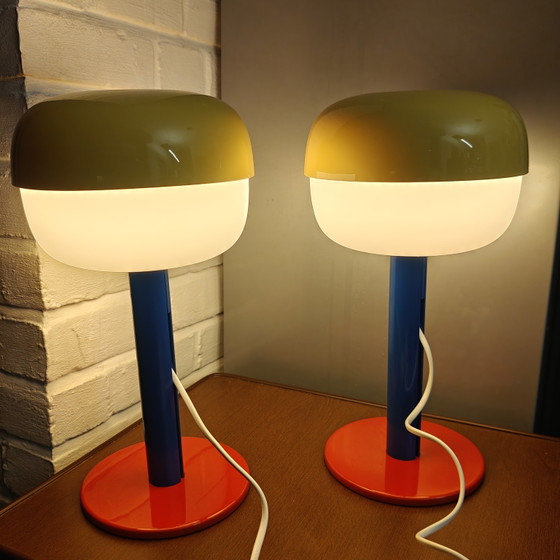 Image 1 of Einzigartiges Paar postmoderner IKEA-Tischlampen – Individuelle Farbkombination – Memphis-Stil