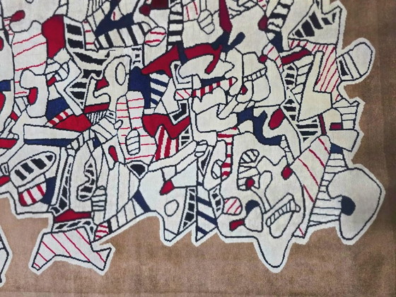 Handgeknoopt wollen tapijt – Abstracte kunst geïnspireerd op Jean Dubuffet (305 x 200 cm) (photo 7 of 11)