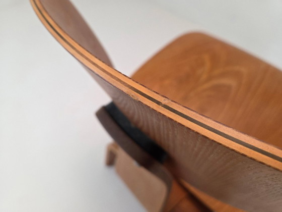 Image 1 of Charles & Ray Eames – Fauteuil lounge LCW en bois (modèle transitionnel)