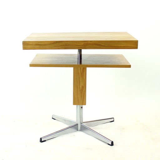 Mesa de centro giratoria funcionalista de acero y madera de fresno, años 60