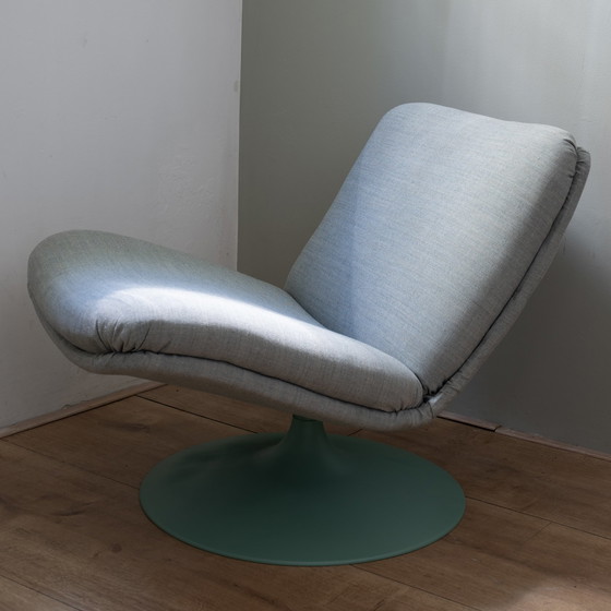 Image 1 of Fauteuil Artifort F504 remis à neuf avec Kvadrat Remix