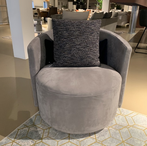 Gemütlicher Sessel mit Eigenmarke