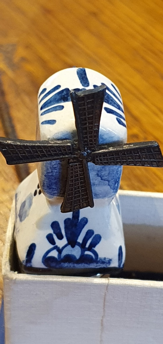 Image 1 of Zwei antike Delfter Keramikstopfen (einer davon mit sich drehenden Windmühlenflügeln).