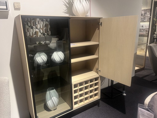 Ettic mittelhoher Schrank