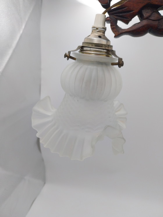 Image 1 of Lámpara de mesa china con motivo de dragón tallado