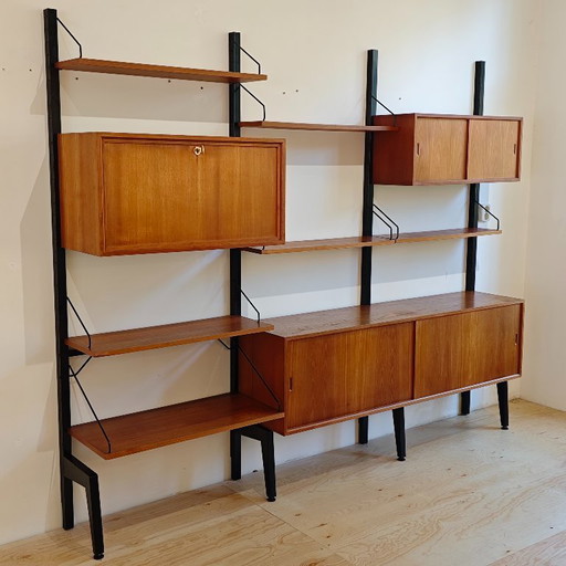 Vintage Paul Cadovius Royal System Wandsystem