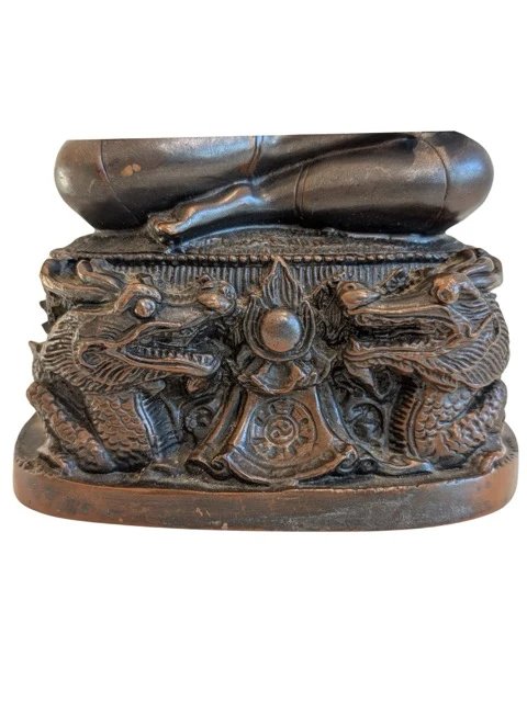 Chinese bronzen Boeddha-beeld op drakenbasis, 19e eeuw – Beeldhouwkunst (photo 8 of 10)