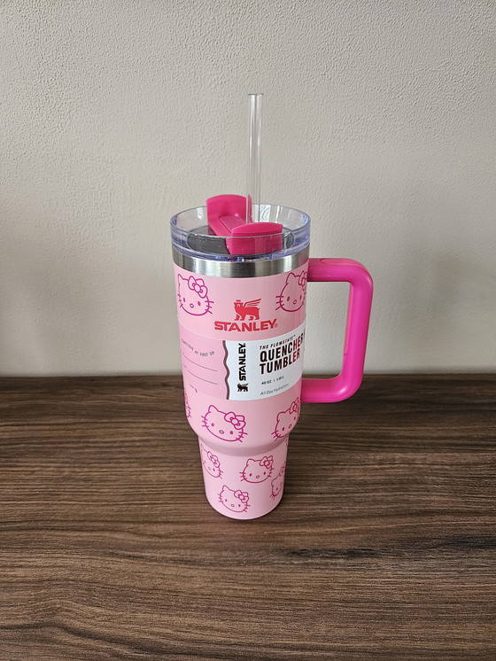 Image 1 of Stanley Quencher Taza Hello Kitty