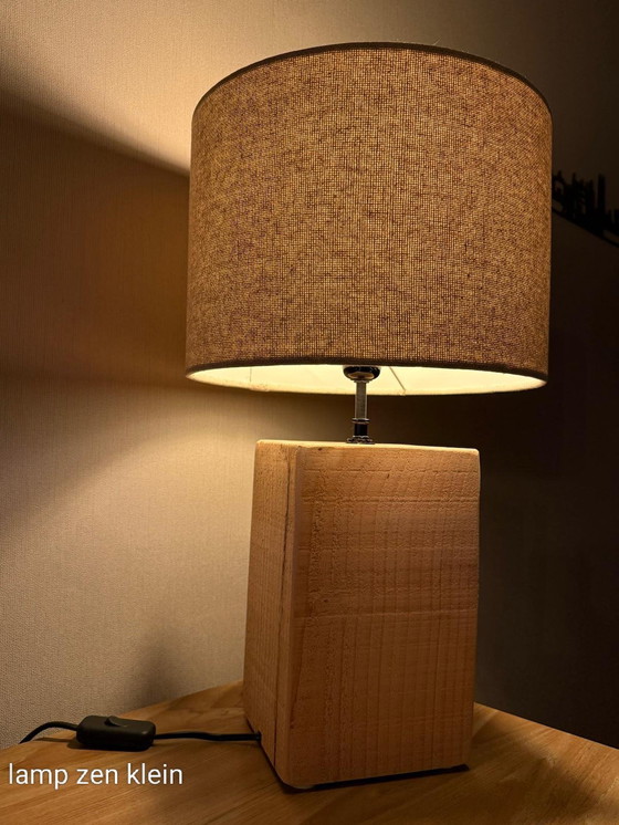 Image 1 of Beautiful robust table lamp