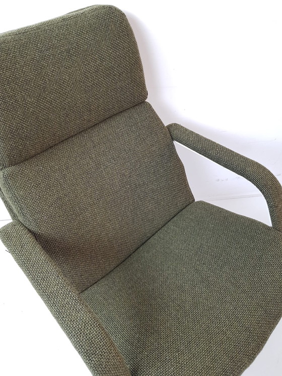 Image 1 of Poltrona girevole vintage Artifort con rivestimento in tessuto verde, nuova