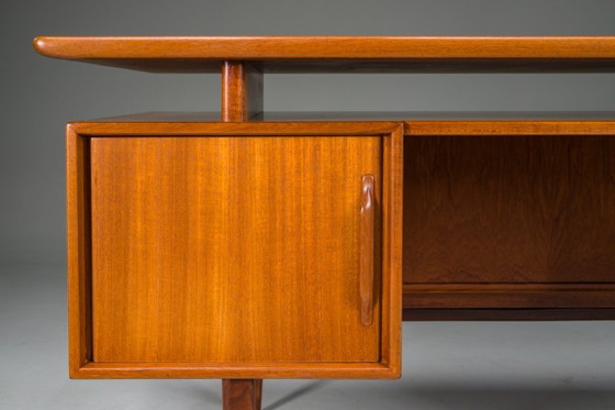 Image 1 of Escritorio modelo RT200 en teca, diseñado por Heinrich Riestenpatt, Alemania, década de 1960.
