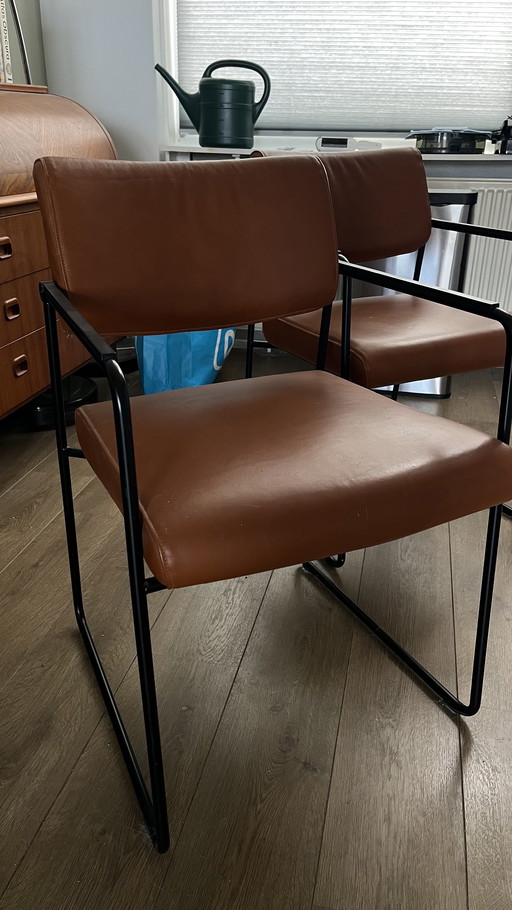 2x Harvink eetkamerstoelen “Duck”