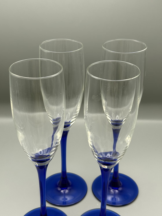 Image 1 of Set mit 4 Luminarc-Champagnerflöten, hergestellt in Frankreich
